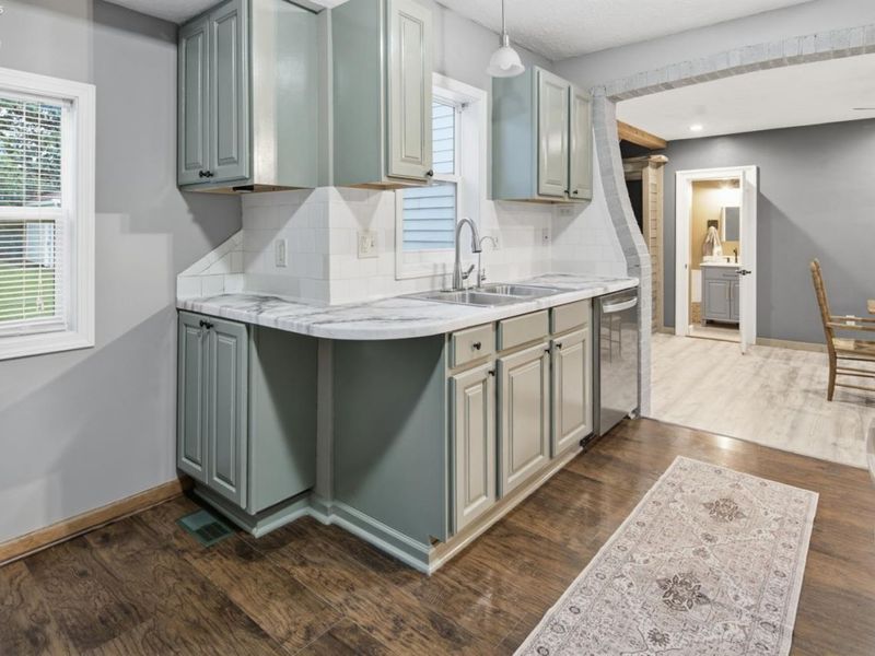 160 Walnut Street, Bellevue, OH 44811 Photo 5