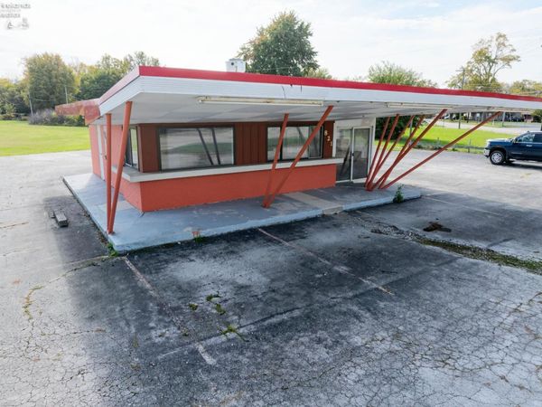 821 Sandusky Street, Fostoria, OH 44830
