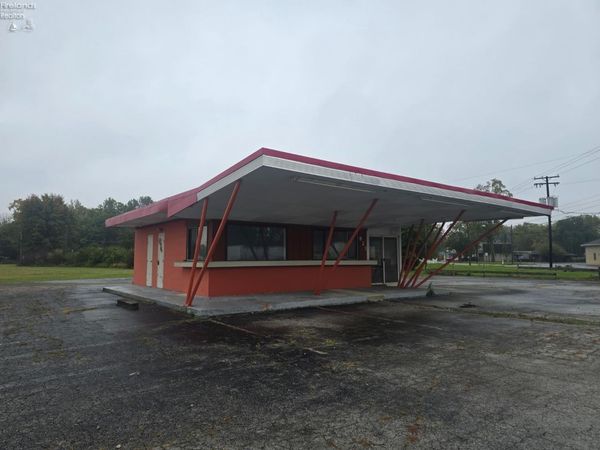 821 Sandusky Street, Fostoria, OH 44830