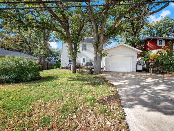 1343 Oak Beach Drive, Fairmont, MN 56031