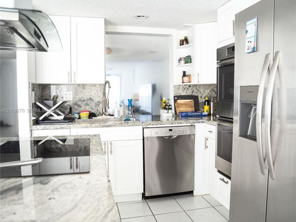 2410 NE 10th St , Unit 123, Hallandale Beach, FL 33009