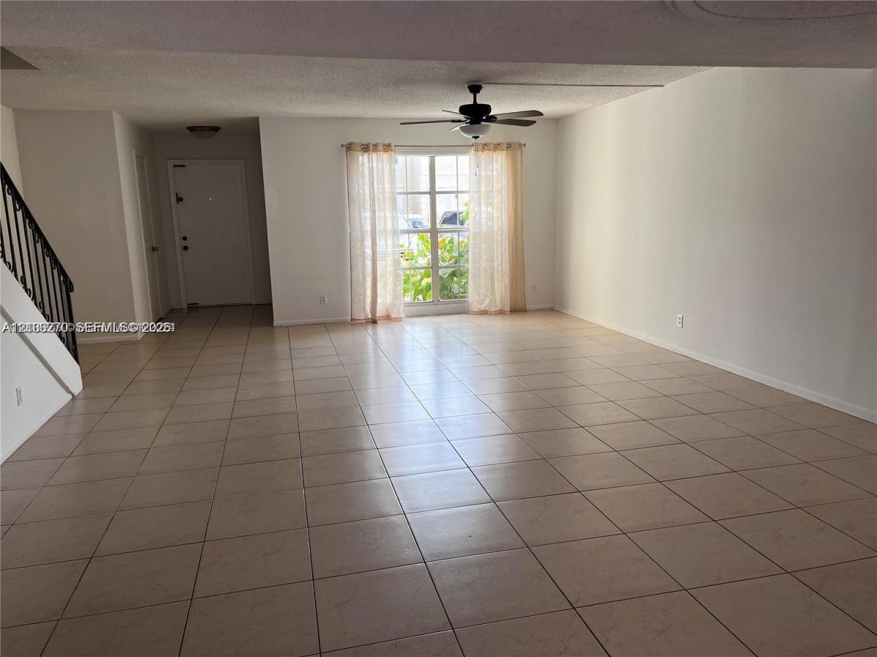 2410 NE 10th St , Unit 123, Hallandale Beach, FL 33009 Photo