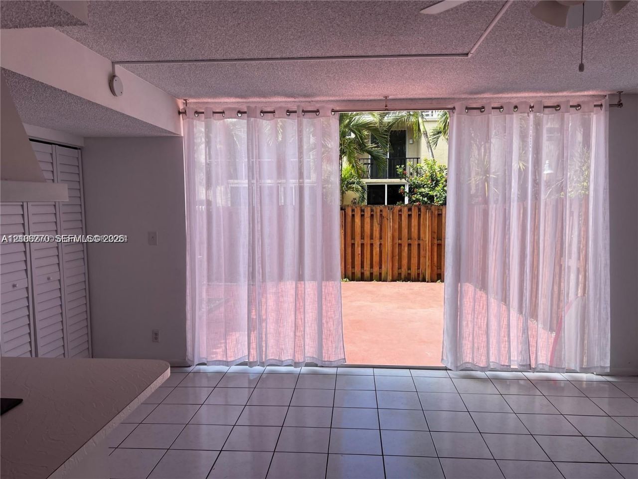 2410 NE 10th St , Unit 123, Hallandale Beach, FL 33009 Photo