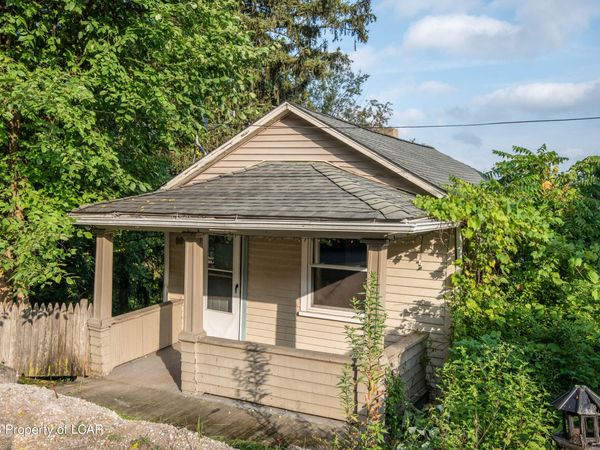 89 Smith, Plymouth, PA 18651