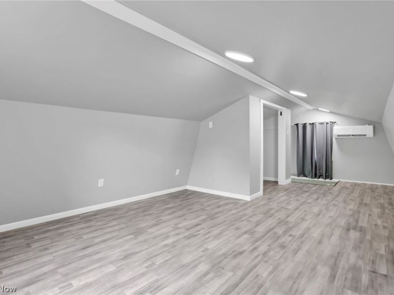 5966 Fairdale Drive, Cambridge, OH 43725 Photo 15