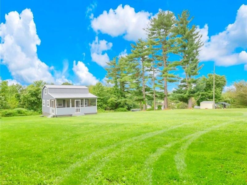 5966 Fairdale Drive, Cambridge, OH 43725 Photo 6