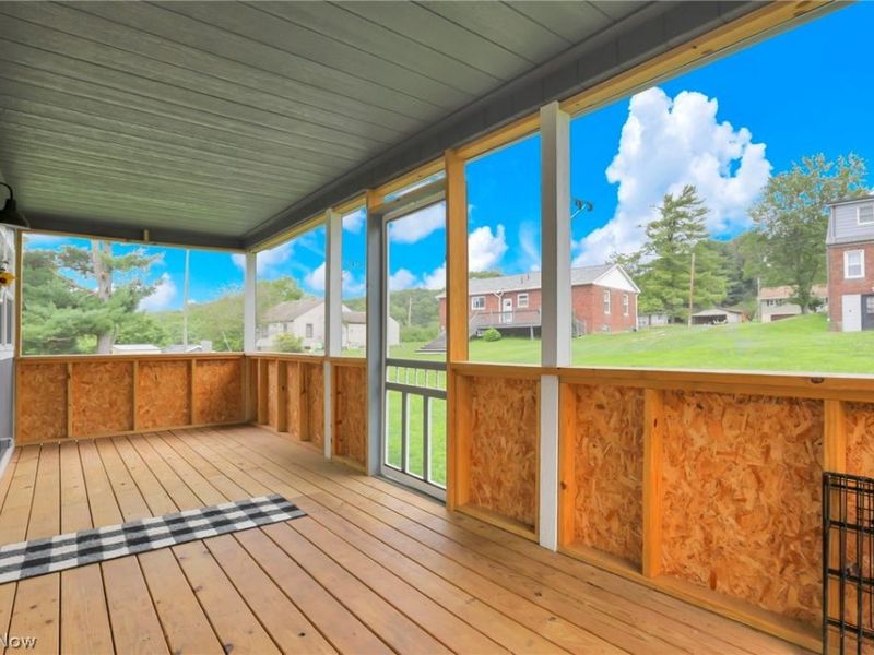 5966 Fairdale Drive, Cambridge, OH 43725 Photo 8