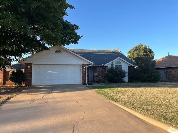 1017 Ruth Road, Altus, OK 73521