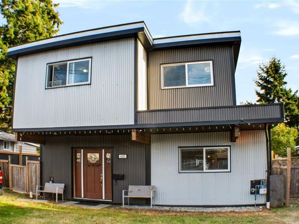 635 Hoffman Ave, Langford, BC V9B 3A6