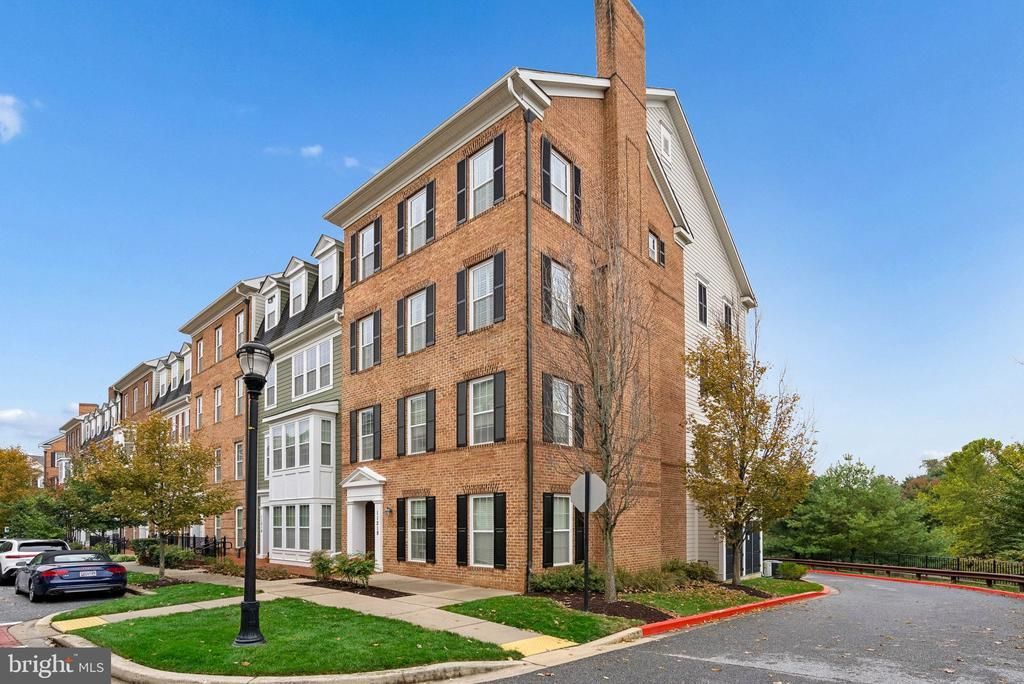11218 2 CHASE STREET, FULTON, MD 20759