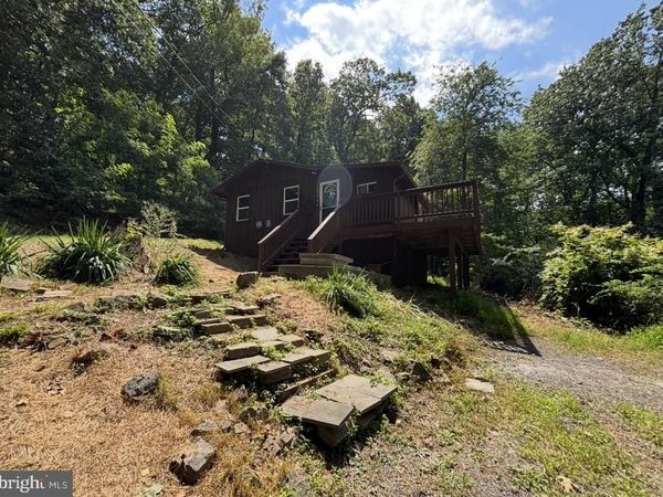 1554 KHYBER PASS ROAD, LINDEN, VA 22642