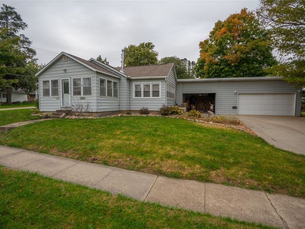 1134 Grove Street, Adel, IA 50003