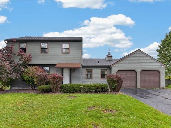 7672 Dominion Parkway, Liverpool, NY 13090