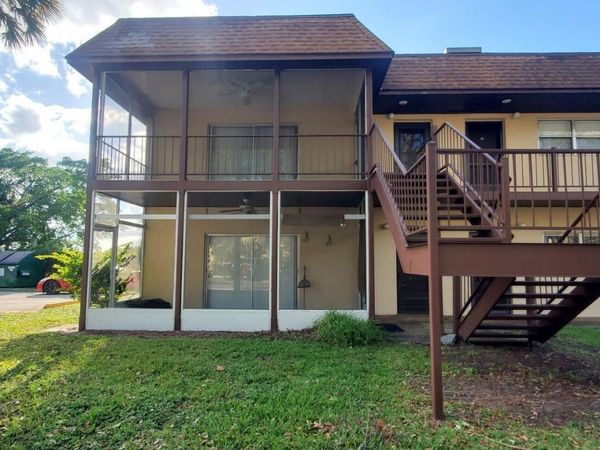 3124 US Highway 441 SE, Unit J1, Okeechobee, FL 34974
