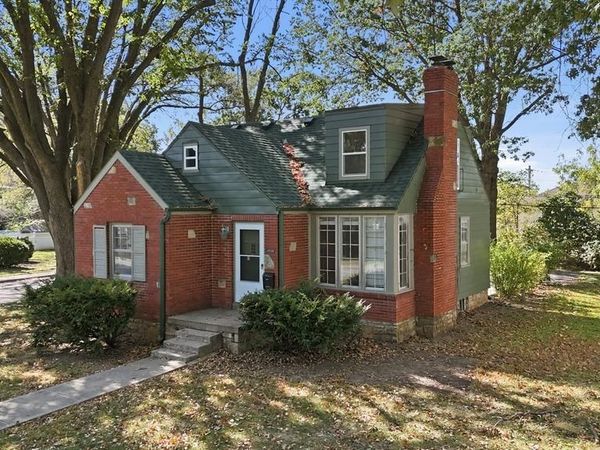 4920 Birch Street, Roeland Park, KS 66205