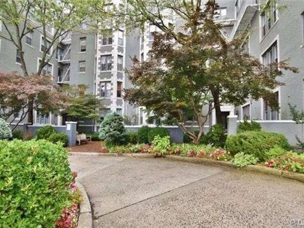 1185 E BROADWAY , Unit 4E, Hewlett, NY 11557