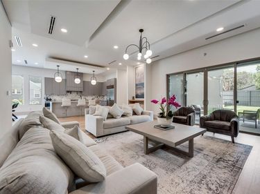 4528 W Amherst Avenue, Dallas, TX 75209