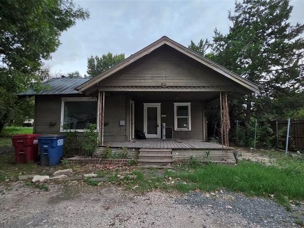 104 Short Street , Farmersville, TX 75442