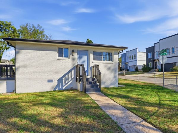 2424 Booker St , Nashville, TN 37208
