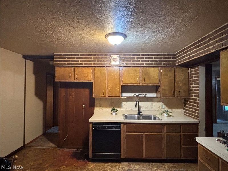 25201 Picone Lane, Bedford Heights, OH 44146 Photo 4