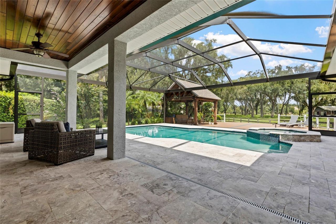 19601 Eagle Crest Drive, Lutz, FL 33549 Photo