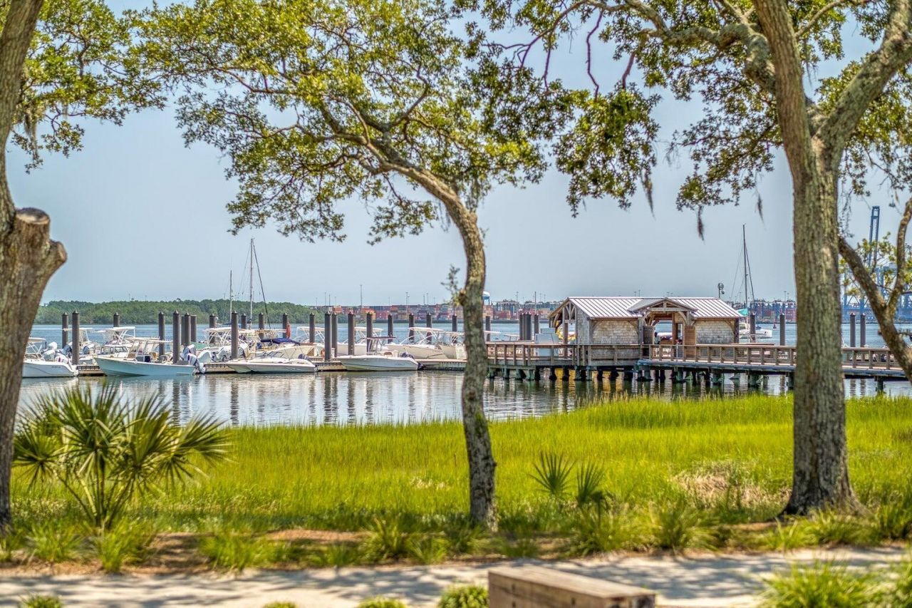 130 River Landing Drive Photo 12