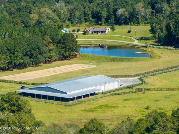 46 Big View Drive, Laurel, MS 39443