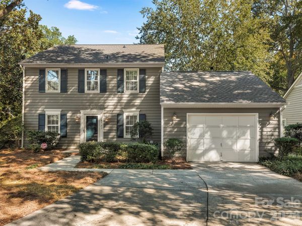 727 Clayfield Court, Charlotte, NC 28209
