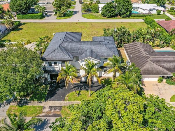 2319 NE 35th Dr , Fort Lauderdale, FL 33308