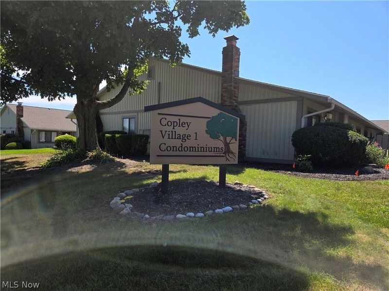 991 Kirkwall Drive, Copley, OH 44321 Photo 2