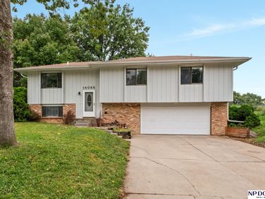 14086 Monroe Circle, Omaha, NE 68137