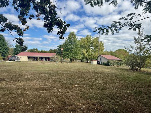 6453 Highway Z, Houston, MO 65483