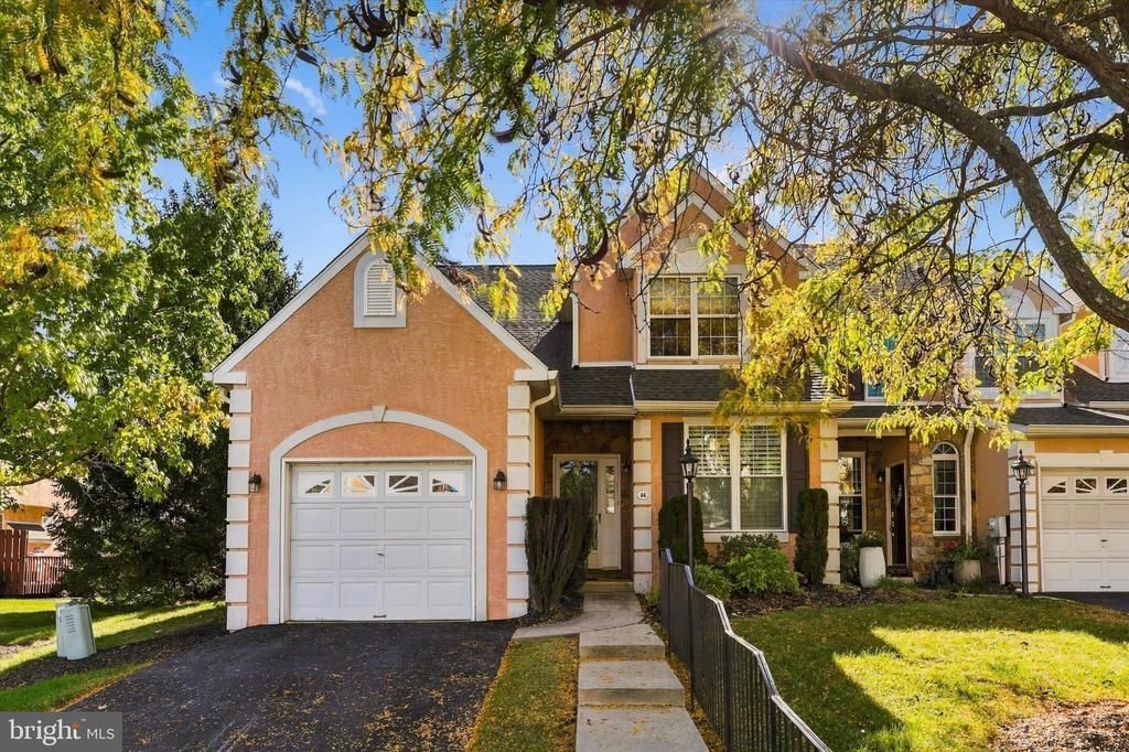 44 WHEATSHEAF LANE , NORRISTOWN, PA 19403