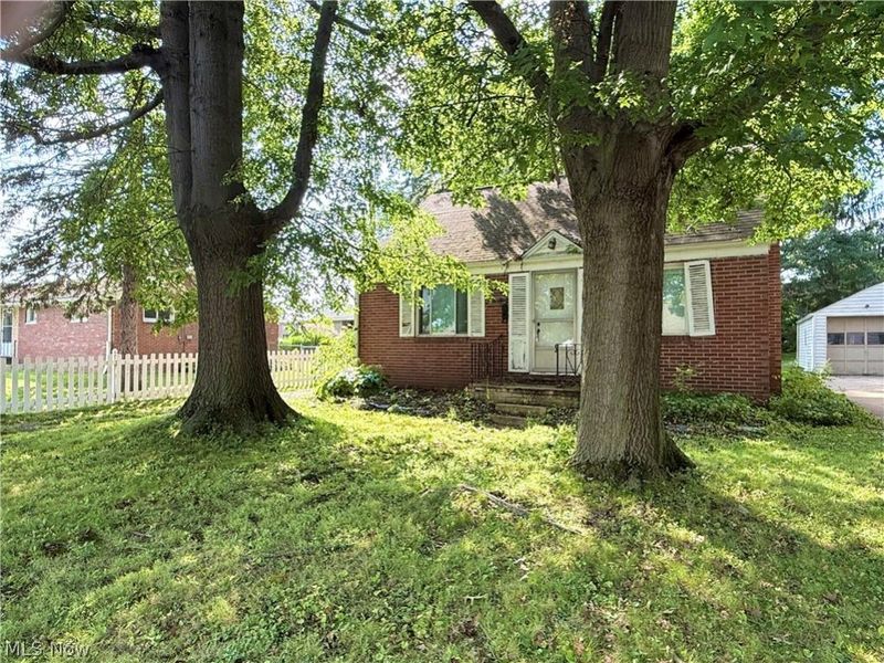 515 Harding Avenue SW, Massillon, OH 44646 Photo 1