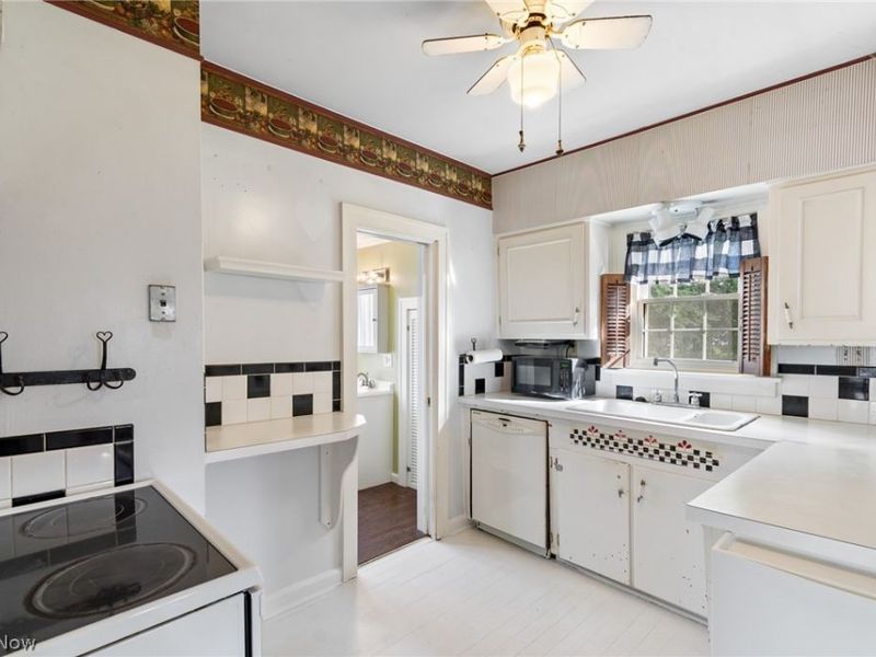 223 E 3rd Street, East Canton, OH 44730 Photo 10