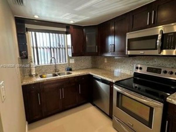 220 NW 87th Ave , Unit K212, Miami, FL 33172