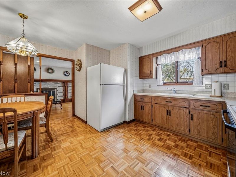 520 Orchardview Avenue, Seven Hills, OH 44113 Photo 18