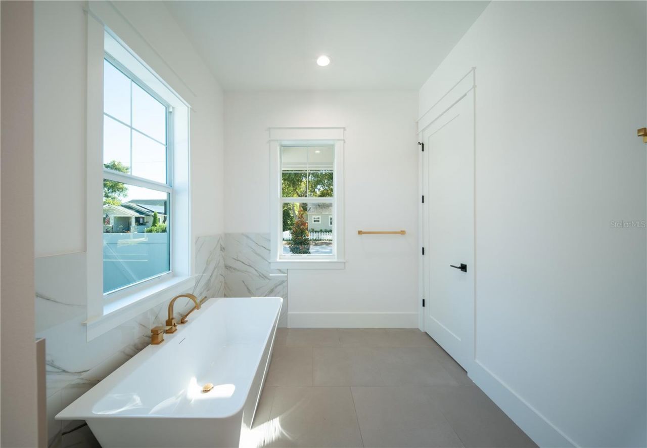 1200 13th Street N, Saint Petersburg, FL 33705 Photo