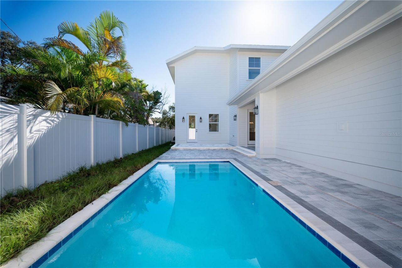 1200 13th Street N, Saint Petersburg, FL 33705 Photo
