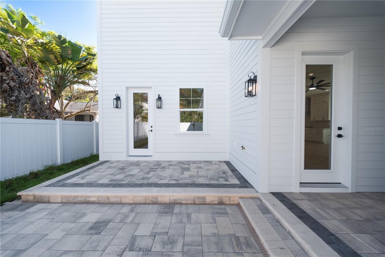 1200 13th Street N, Saint Petersburg, FL 33705 Photo