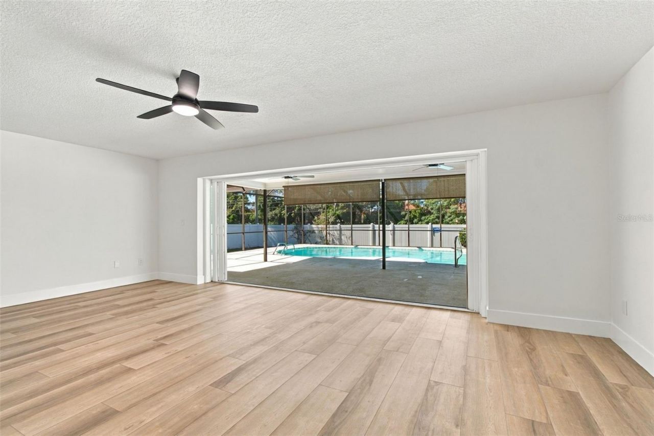 2942 Clubhouse Drive W, Clearwater, FL 33761 Photo