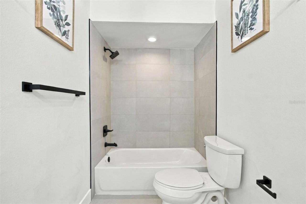 2942 Clubhouse Drive W, Clearwater, FL 33761 Photo