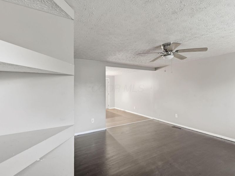 3483 Penfield Road , Columbus, OH 43227 Photo 18