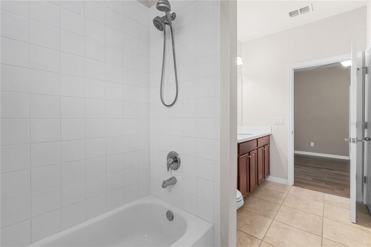 5955 Caldera Ridge Drive , Lithia, FL 33547 Photo