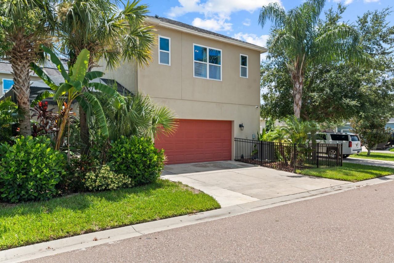 5955 Caldera Ridge Drive , Lithia, FL 33547 Photo