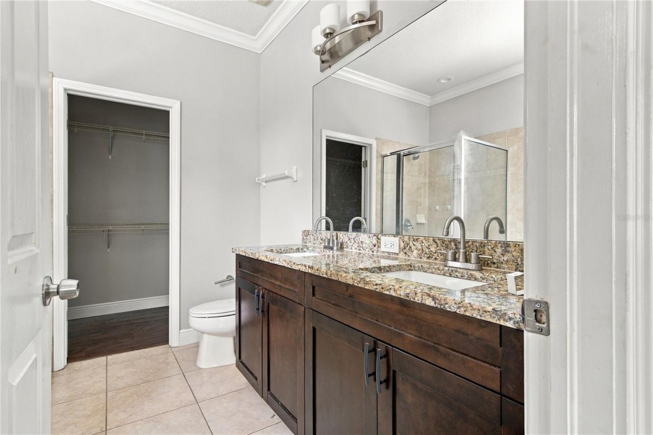 10321 Avelar Ridge Drive , Riverview, FL 33578 Photo