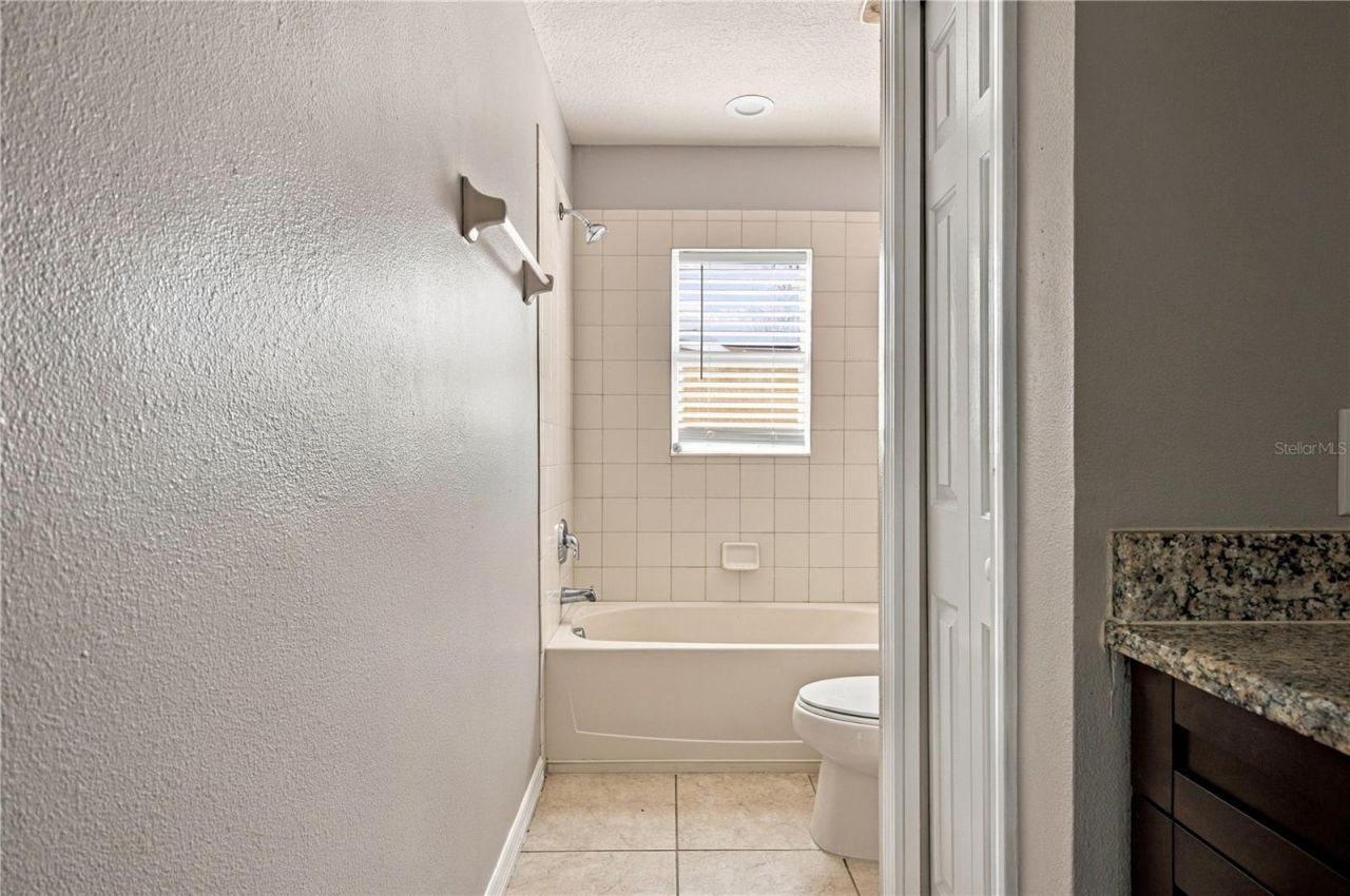 10321 Avelar Ridge Drive , Riverview, FL 33578 Photo
