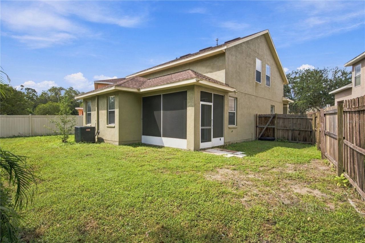 10321 Avelar Ridge Drive , Riverview, FL 33578 Photo