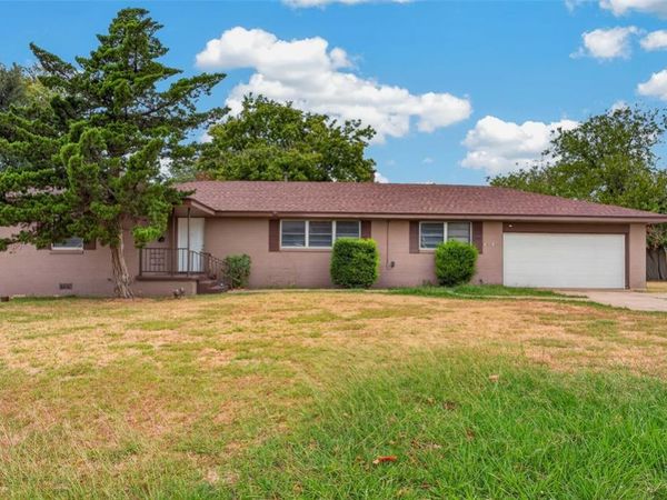 14 NW 35th Street, Lawton, OK 73505
