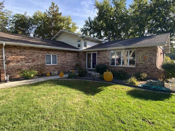 2056 Hidden Valley Drive , Crown Point, IN 46307